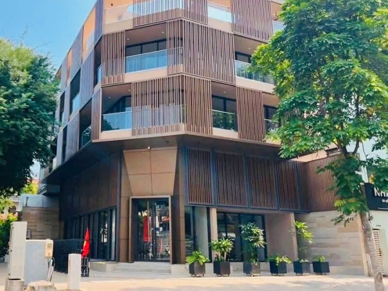 BÁN NHÀ 4 TẦNG - GÓC 2 MẶT TIỀN – VỊ TRÍ ĐẮC ĐỊA QUẬN 1 - 310 Tỷ (tương đương 1,2 tỷ/m²)