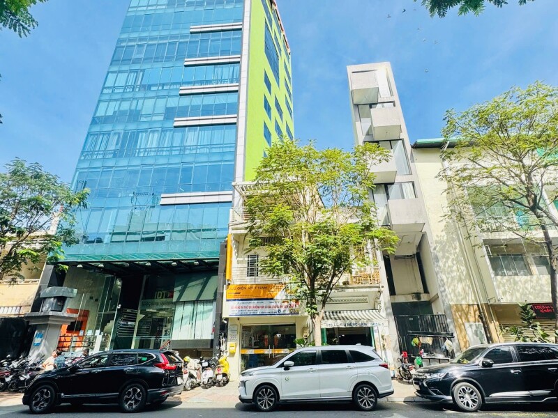 BÁN TÒA NHÀ MẶT TIỀN LÊ THỊ HỒNG GẤM – QUẬN 1  - 335 TỶ 💎 1 hầm + 11 tầng + sân thượng