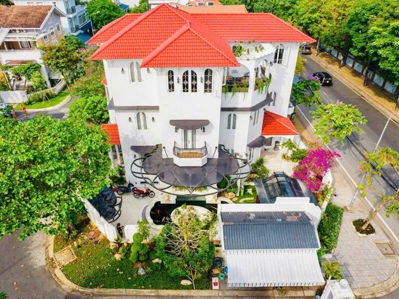 SIÊU BIỆT THỰ GÓC 3 MẶT TIỀN – ĐẲNG CẤP THƯỢNG LƯU – MT NGUYỄN VĂN HƯỞNG, TT P. THẢO ĐIỀN 🔥 120TY